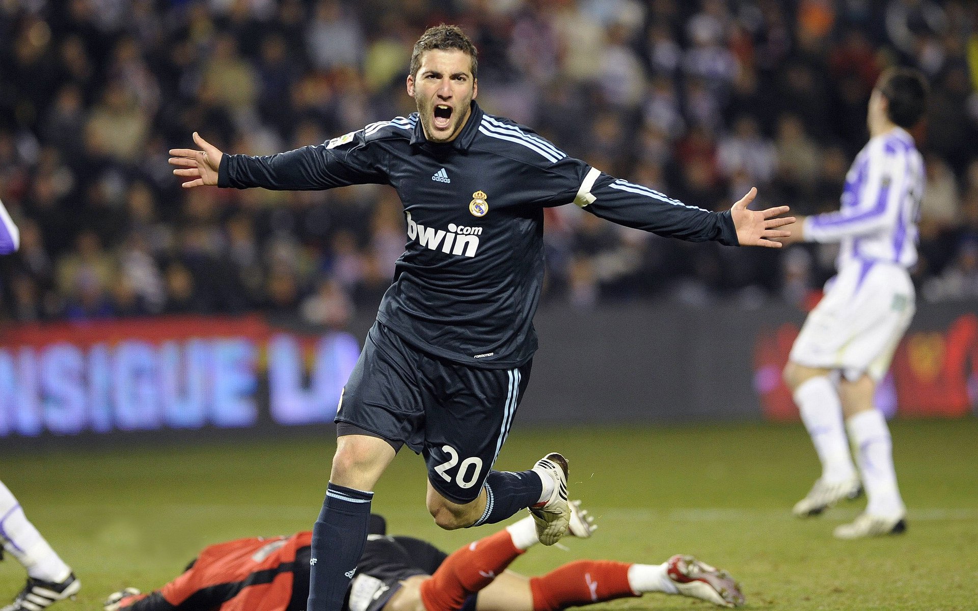 “校园足球联赛精彩纷呈,青春正青春无限可能”,2020年校园足球联赛